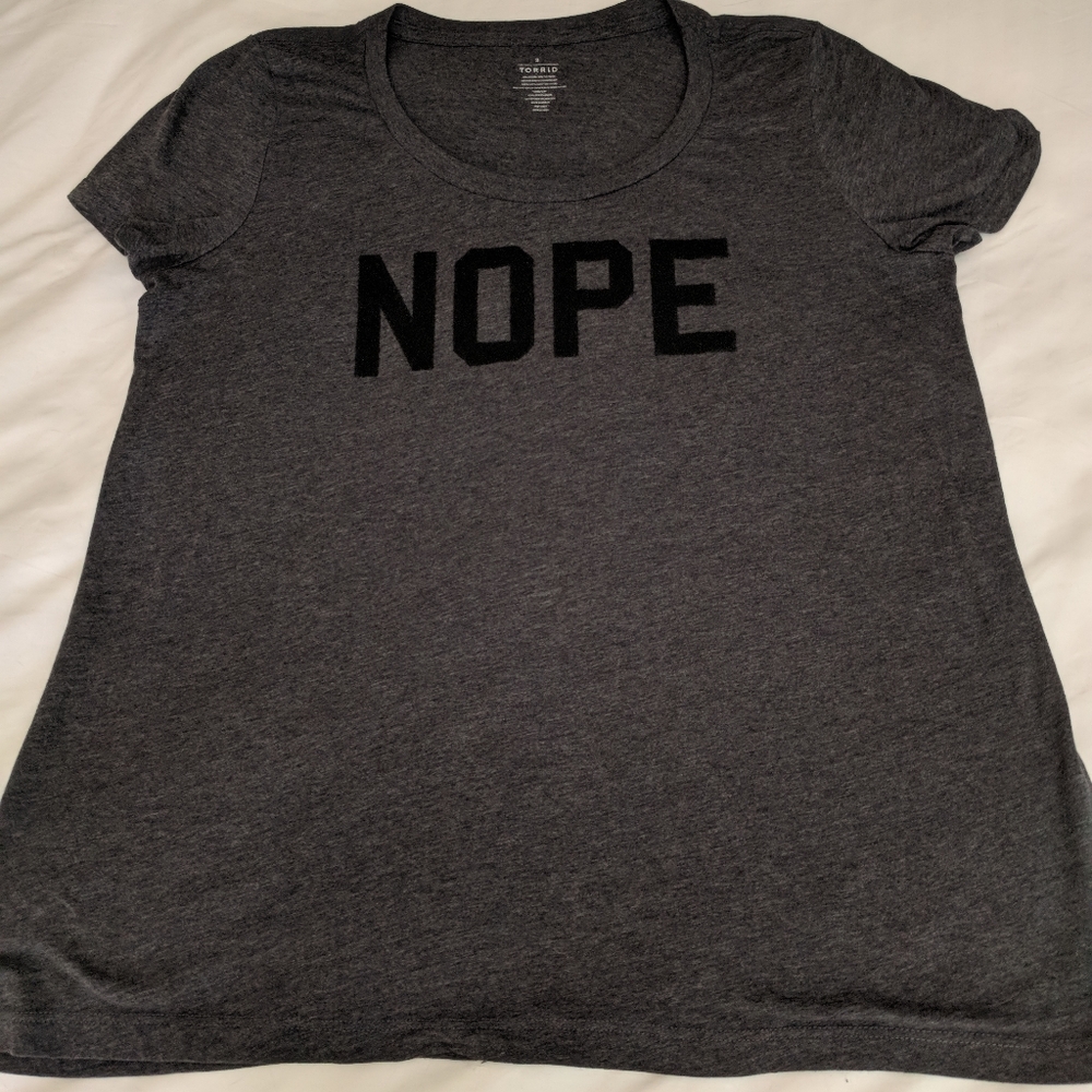 💜 CUTE SASSY T-SHIRT 💜 - Picture 2 of 4